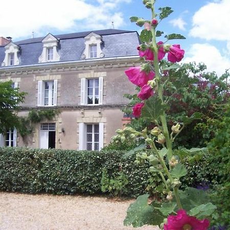 La Jariette Bed & Breakfast Airvault ภายนอก รูปภาพ