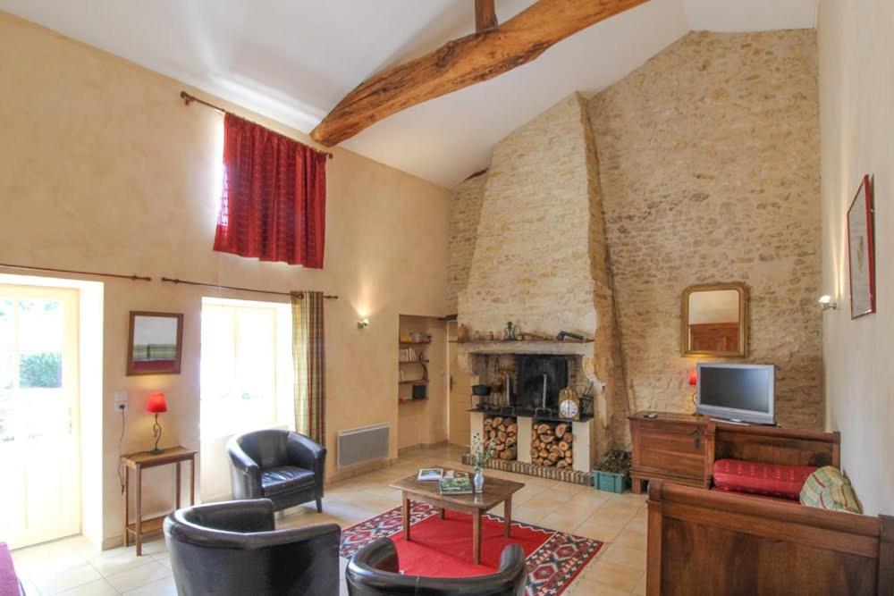 La Jariette Bed & Breakfast Airvault ภายนอก รูปภาพ